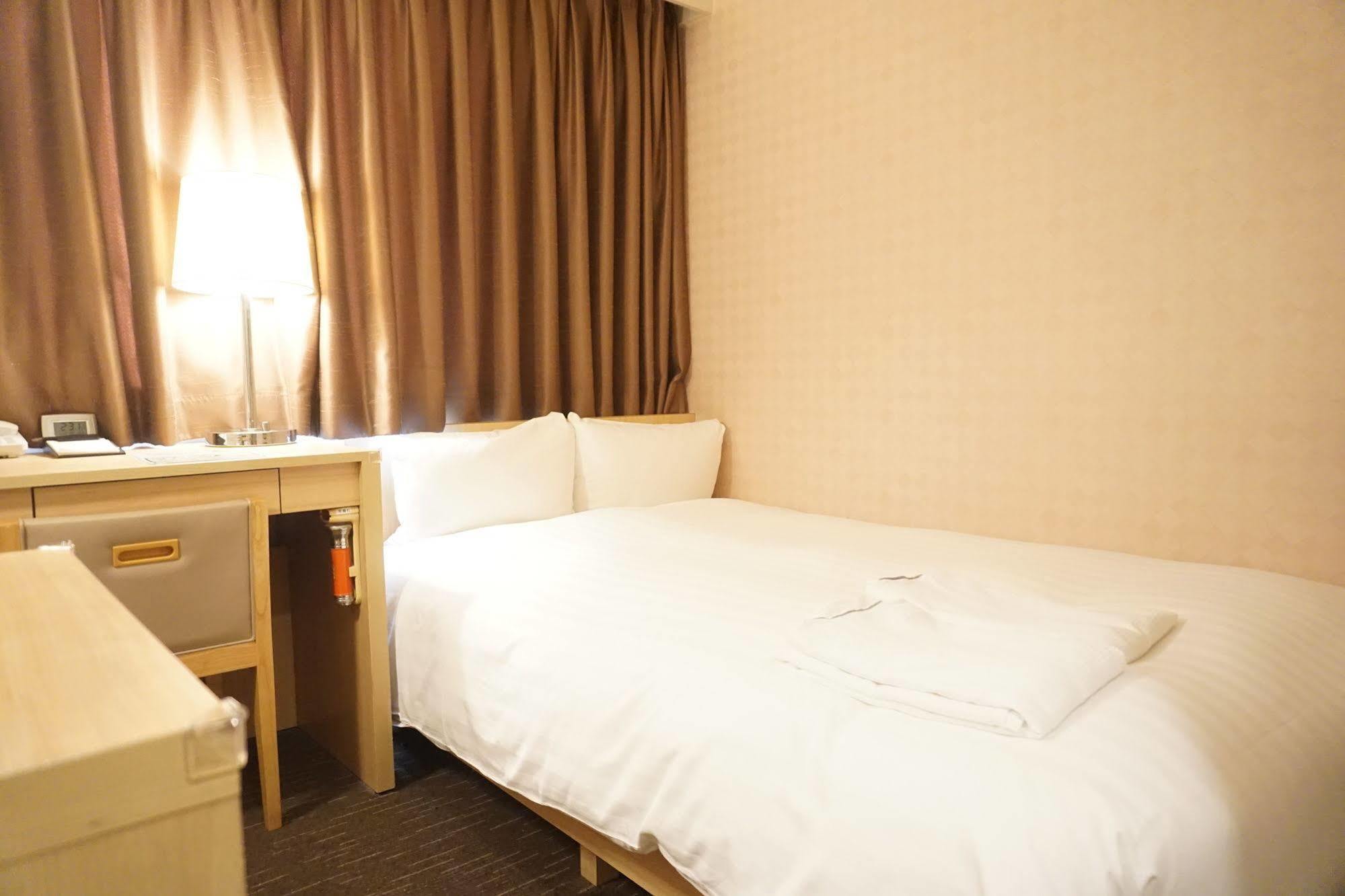 Hotel Sunline Fukuoka Hakata Ekimae Exterior foto
